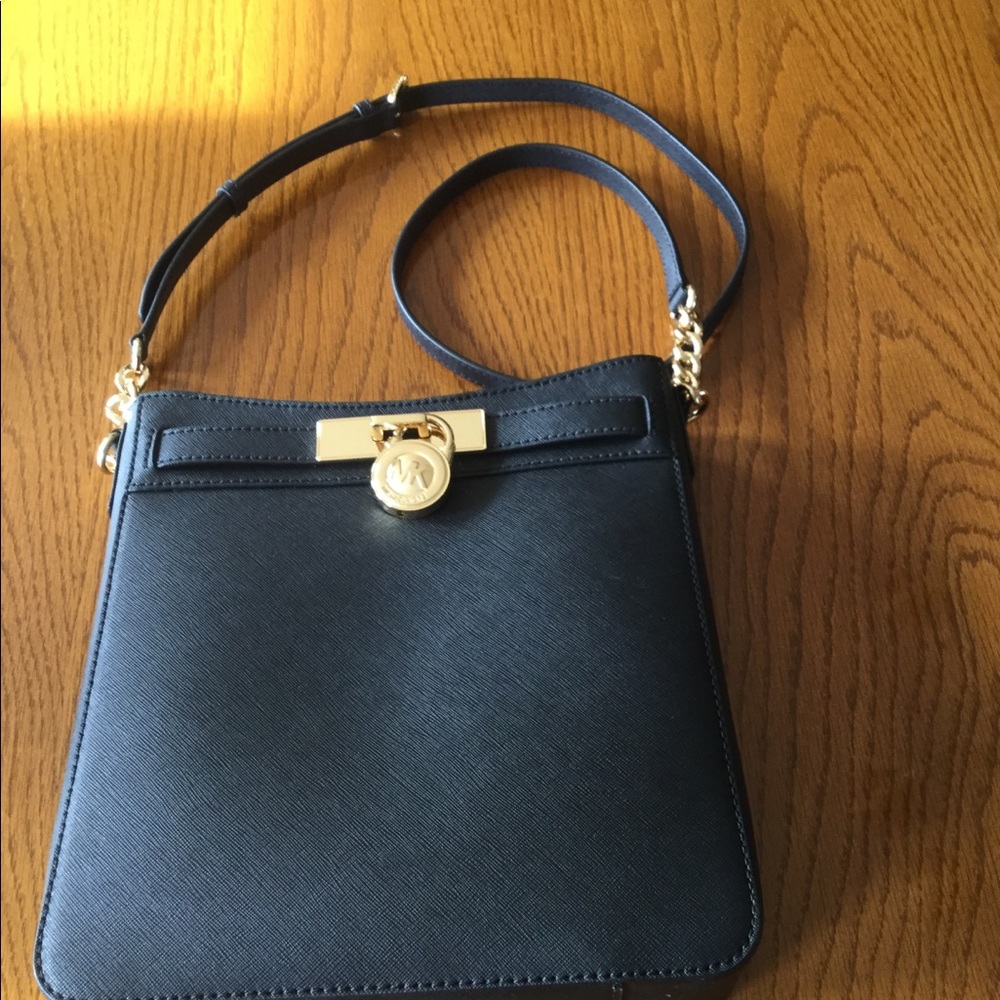 Michael  Kors Hamilton Messenger Bag